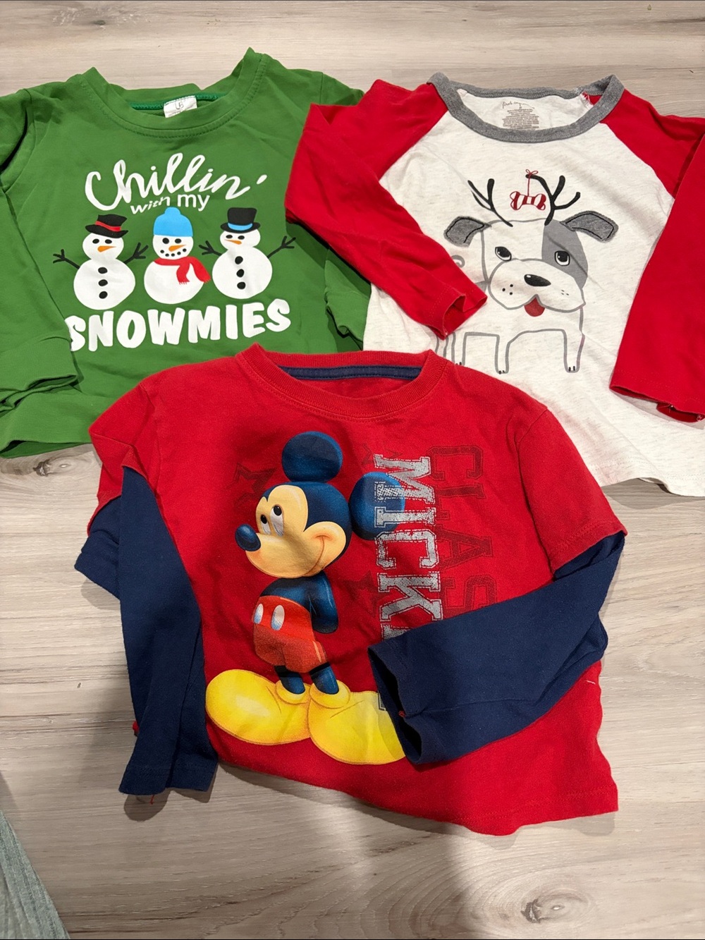 Disney Red & Blue Mickey Long-Sleeve Tee with Green Snowman & White Dog Tops